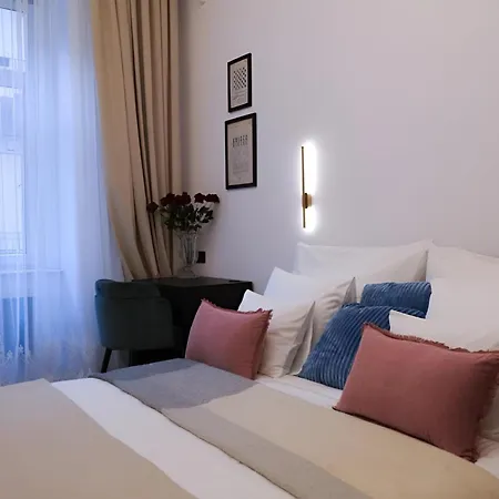 Premium Luxury Opera Suite Near Opera And Basilica Budapest Exterior photo