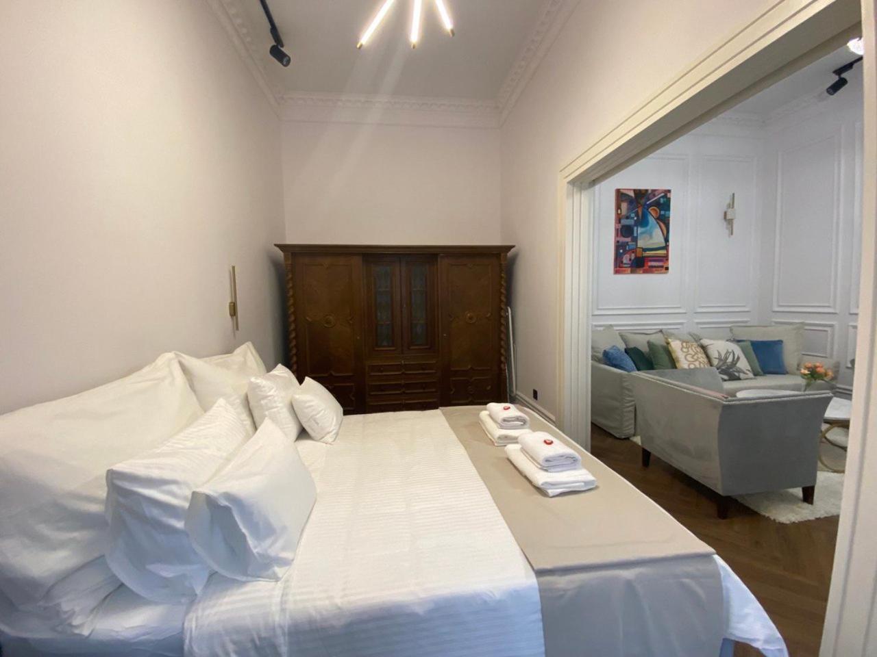 Premium Luxury Opera Near Opera And Basilica דירה *